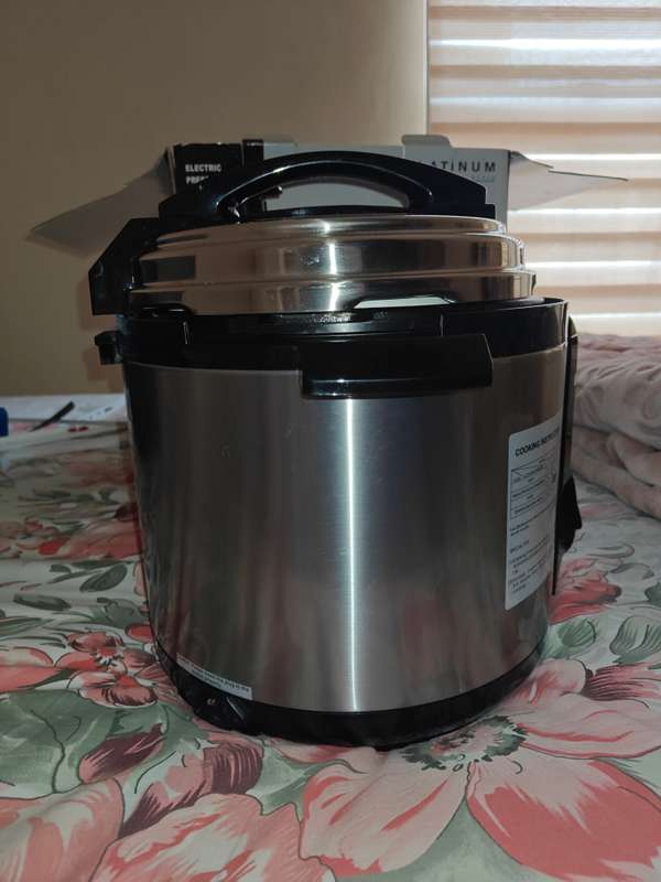 Platinum electric pressure cooker
