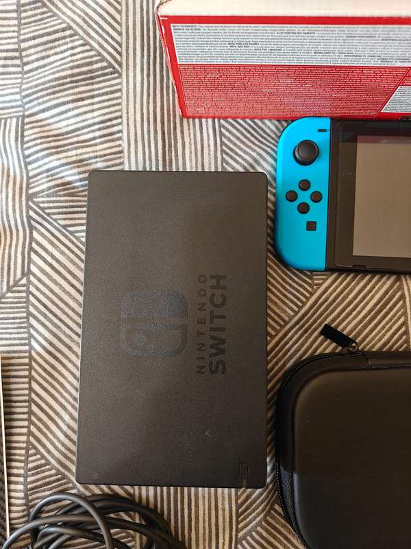 Nintendo Switch 1 console Secondhand