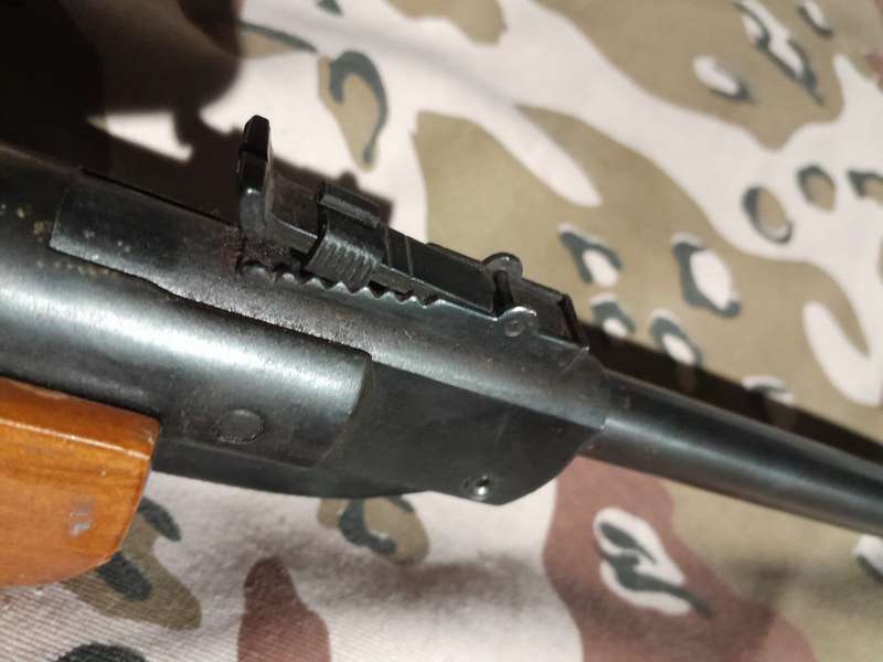McCoy 4.5mm pellet gun