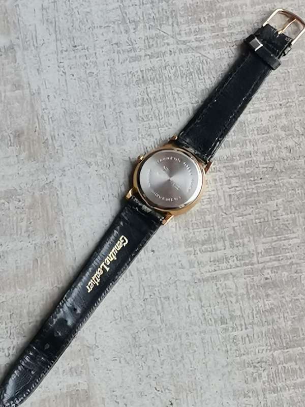STUNNING LADIES FIONA GOLD PLATED WATCH WITH BIG 30CM FACE IN EXCELLENT WORKING CONDITION