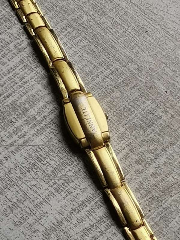 LADIES ANNETTE SLIDING WATCH IN EXCELLENT WORKING CONDITION
