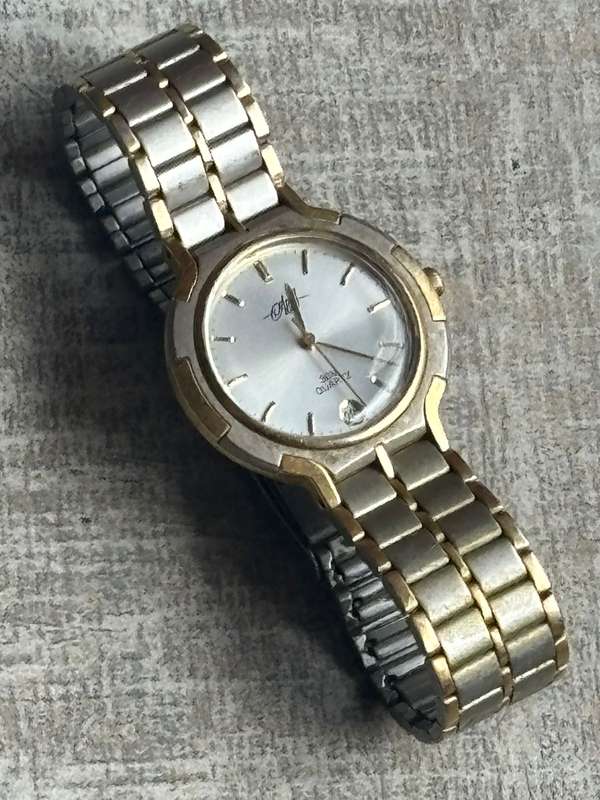 MENS A&S SWISS WATCH IN EXCELLENT WORKING CONDITION