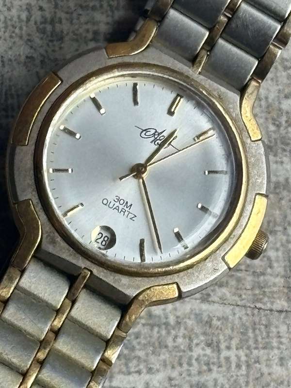 MENS A&S SWISS WATCH IN EXCELLENT WORKING CONDITION