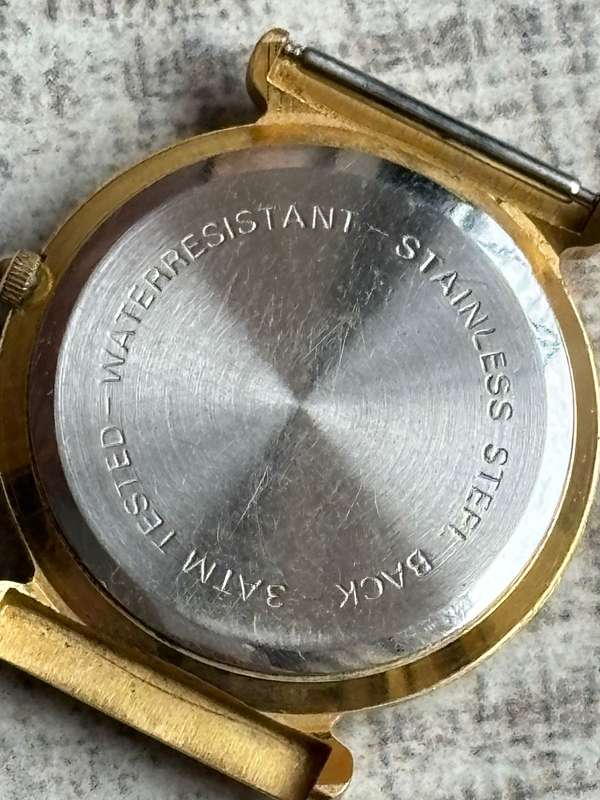 MENS VINTAGE LANCO AND PULSAR GOLD WATCHES BOTH IN EXCELLENT WORKING CONDITION - BIDDING FOR BOTH