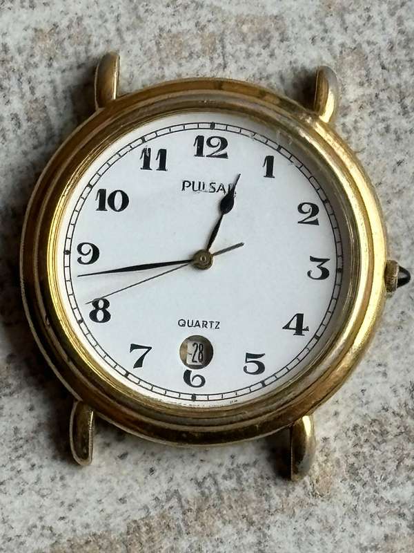 MENS VINTAGE LANCO AND PULSAR GOLD WATCHES BOTH IN EXCELLENT WORKING CONDITION - BIDDING FOR BOTH