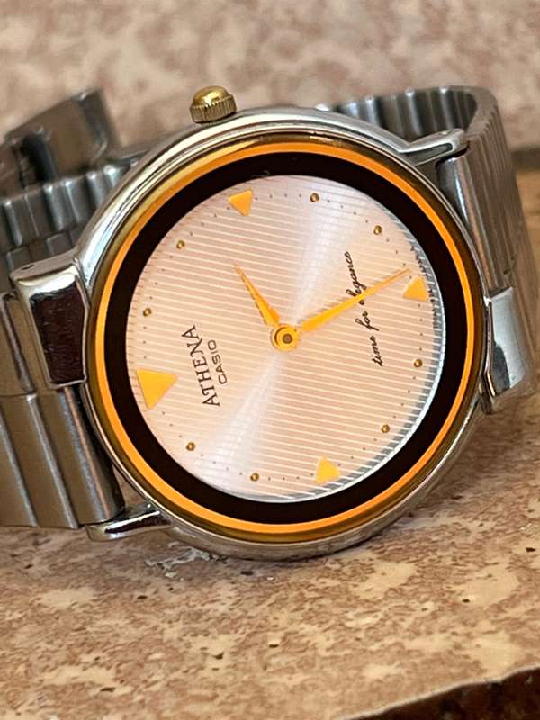 STUNNING CASIO ATHENA LADIES WATCH IN EXCELLENT WORKING CONDITION