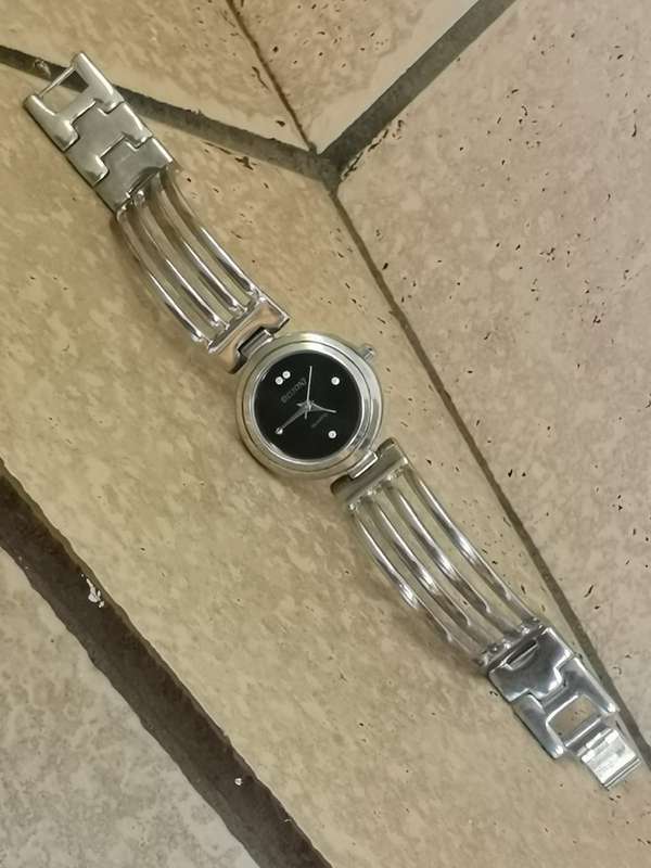 LADIES DISSONI WATCH IN EXCELLENT WORKING CONDITION