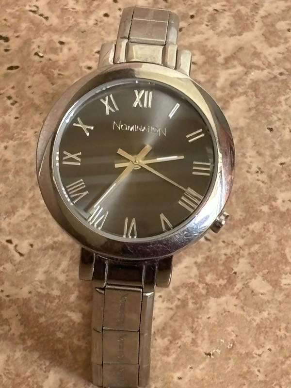 LADIES NOMINATION WATCH IN EXCELLENT WORKING CONDITION