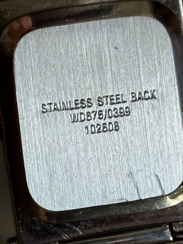 ELEGANT LADIES STAINLESS STEEL WATCH IN EXCELLENT WORKING CONDITION