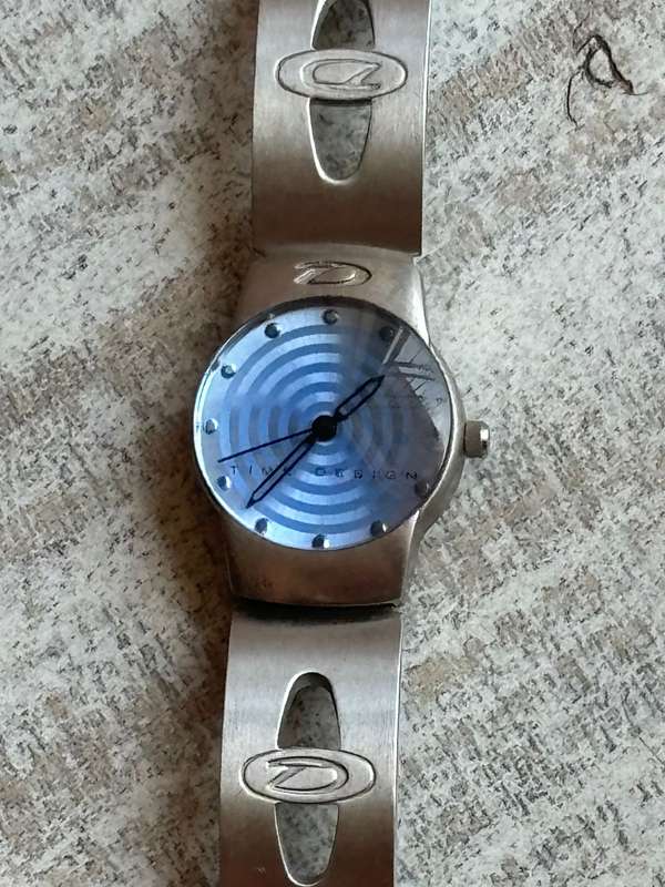 STUNNING LADIES TIME DESIGN WATCH IN EXCELLENT WORKING CONDITION