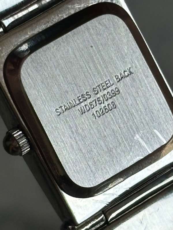 ELEGANT LADIES STAINLESS STEEL WATCH IN EXCELLENT WORKING CONDITION
