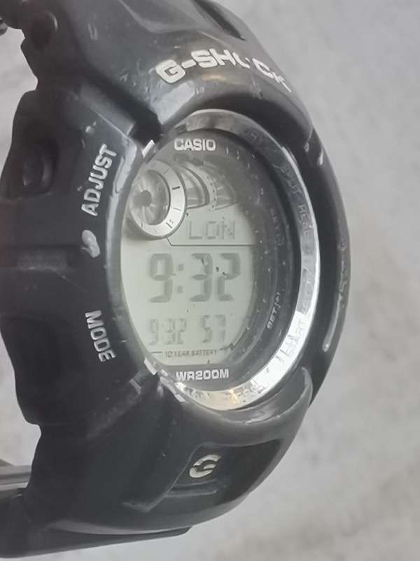 MENS CASIO G-SHOCK G-2900 MENS DIGITAL WATCH IN EXCELLENT WORKING CONDITION
