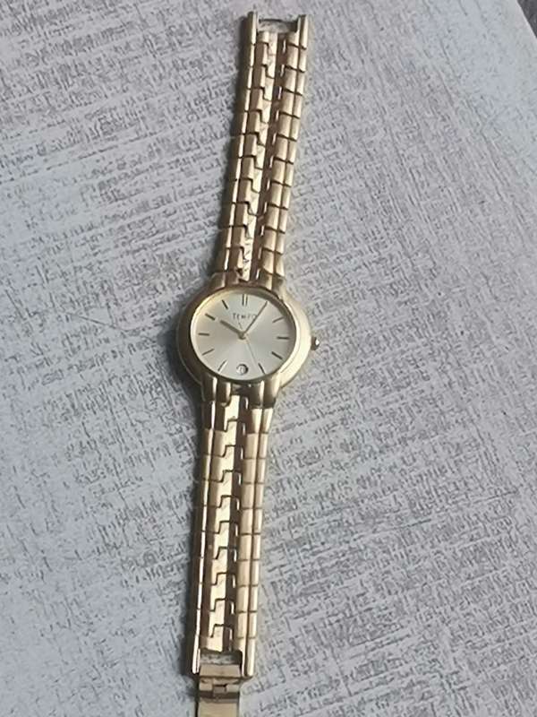 STUNNING MENS GOLD TEMPO WATCH IN EXCELLENT WORKING CONDITION