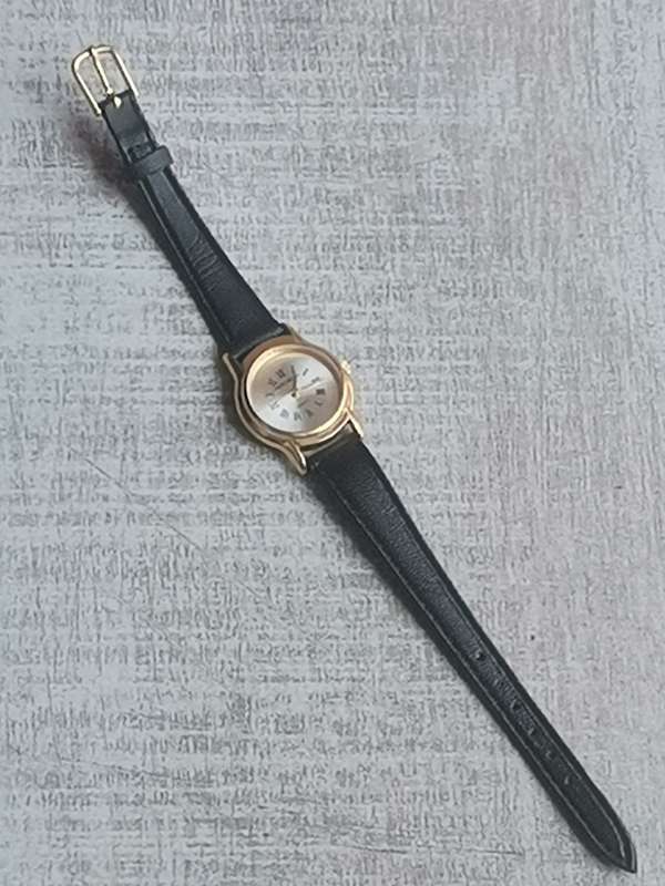 STUNNING LADIES GOLD PLATED WATCH IN EXCELLENT WORKING CONDITION