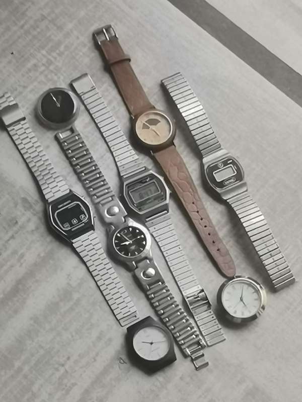 MENS UNTESTED WATCHES - BIDDING FOR ALL 8 WATCHES