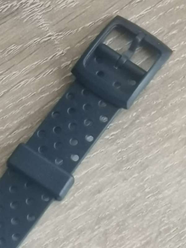 MENS SPORTY WATCH WITH ROTATING BEZEL IN EXCELLENT WORKING CONDITION