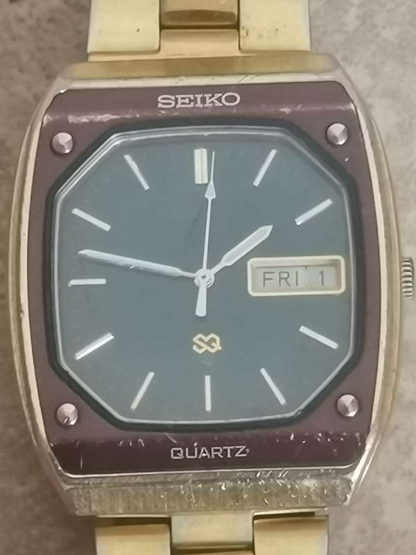 VINTAGE SEIKO SQ MENS WATCH WITH DAY/DATE FUNCTION IN EXCELLENT WORKING CONDITION