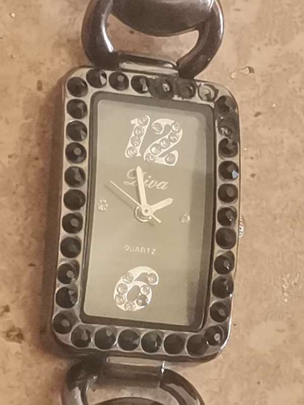 ELEGANT DIVA LADIES WATCH IN EXCELLENT WORKING CONDITION