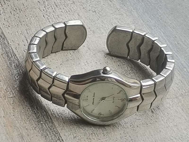 STUNNING ELEGANT LADIES ALBERTO FIORO BANGLE WATCH IN EXCELLENT WORKING CONDITION