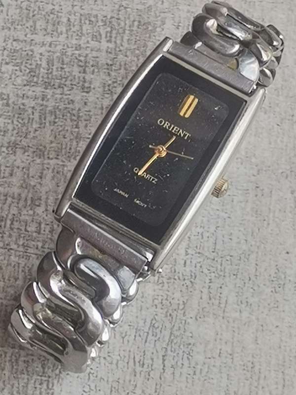 LADIES STUNNING ORIENT WATCH IN EXCELLENT WORKING CONDITION