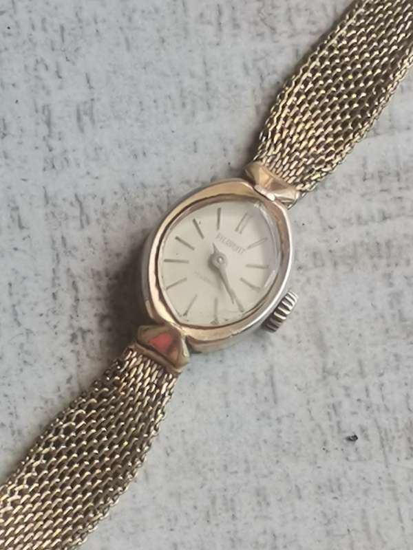 LADIES VINTAGE PIERPONT 17 JEWELS 20 MICRON GOLD WATCH IN EXCELLENT WORKING CONDITION