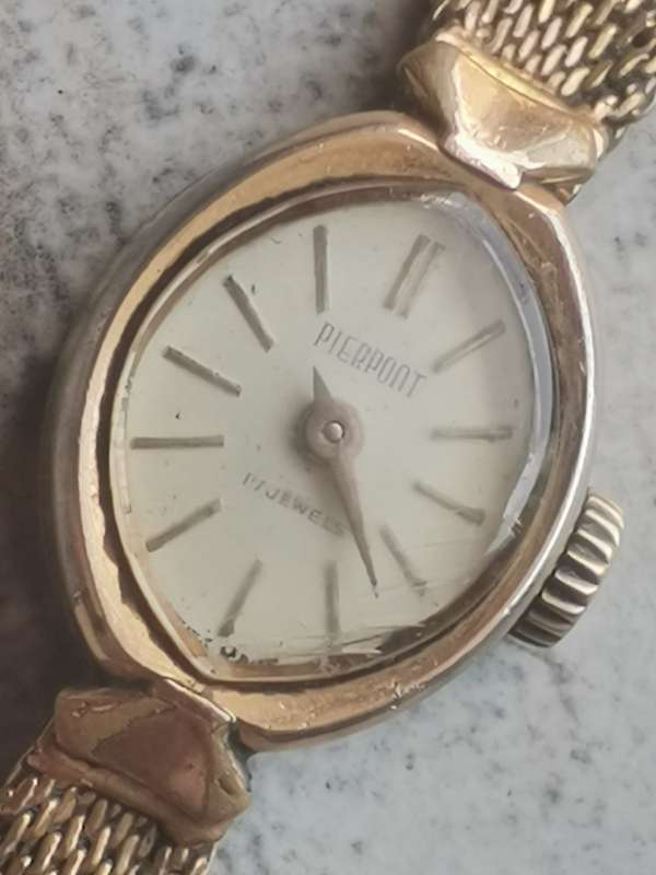LADIES VINTAGE PIERPONT 17 JEWELS 20 MICRON GOLD WATCH IN EXCELLENT WORKING CONDITION