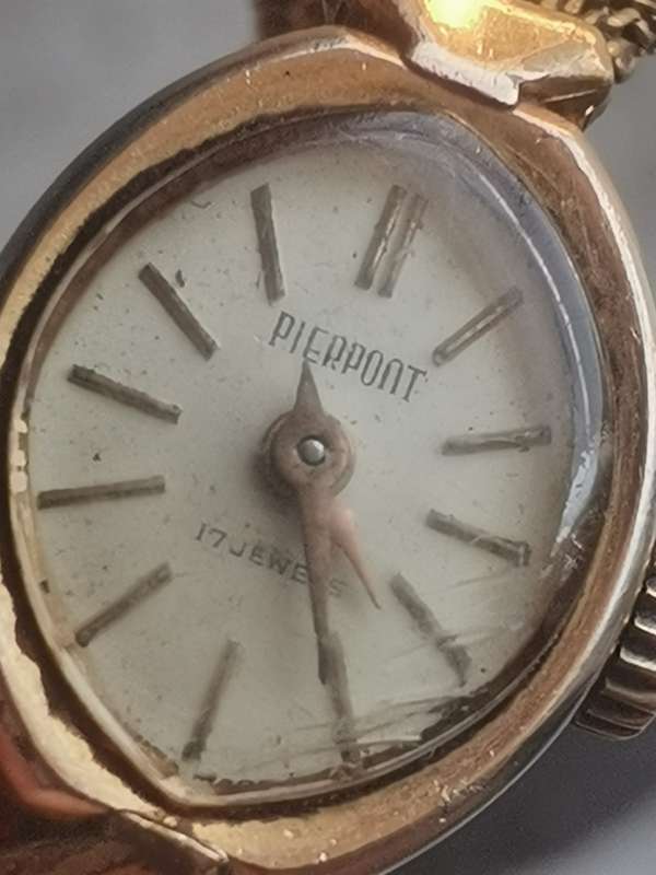 LADIES VINTAGE PIERPONT 17 JEWELS 20 MICRON GOLD WATCH IN EXCELLENT WORKING CONDITION