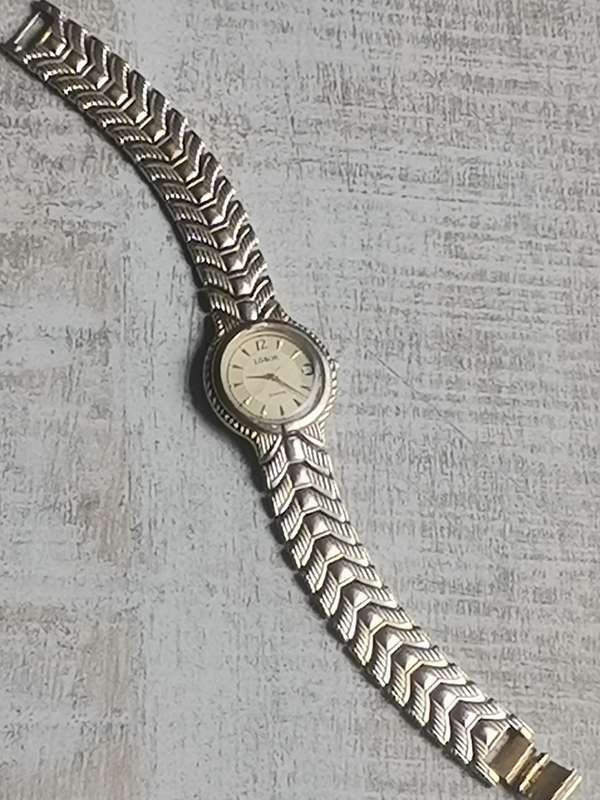 ELEGANT LADIES LOBOR 23K GOLD PLATED WATCH IN EXCELLENT WORKING CONDITION