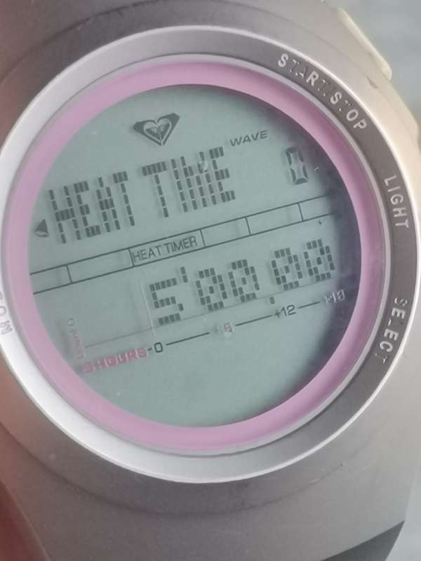 ROXY DEEP W094TR UNISEX SPORTS/HEALTH WATCH IN EXCELLENT WORKING CONDITION