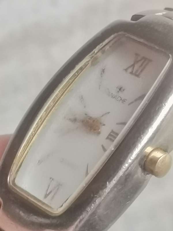 2 x LADIES/GIRLS WATCHES LORUS AND PANACHE BOTH WORKS FINE BIDDING FOR BOTH