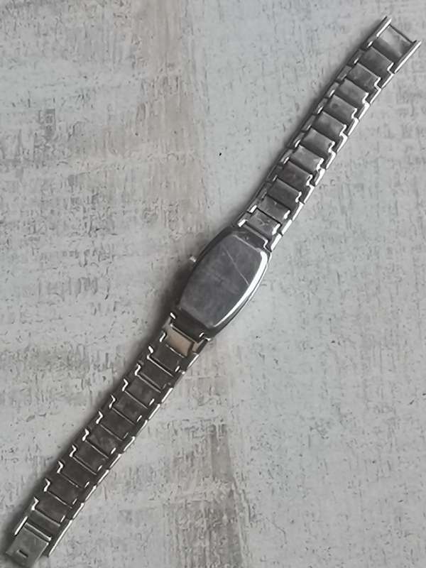2 x LADIES/GIRLS WATCHES LORUS AND PANACHE BOTH WORKS FINE BIDDING FOR BOTH
