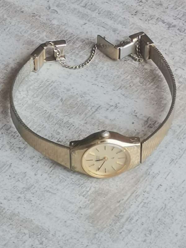 STUNNING LADIES CITIZEN GOLD PLATED WATCH IN EXCELLENT WORKING CONDITION