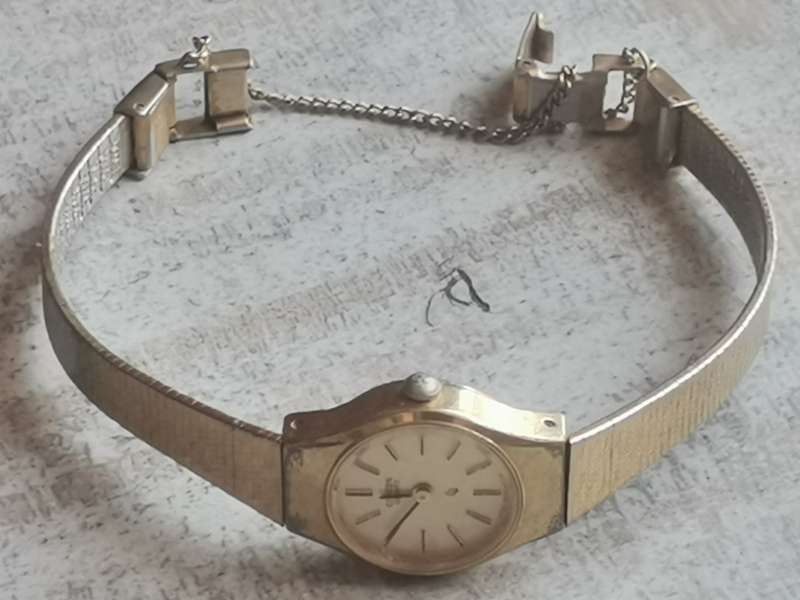 STUNNING LADIES CITIZEN GOLD PLATED WATCH IN EXCELLENT WORKING CONDITION