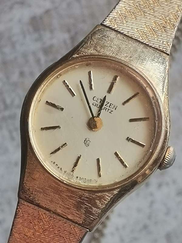 STUNNING LADIES CITIZEN GOLD PLATED WATCH IN EXCELLENT WORKING CONDITION