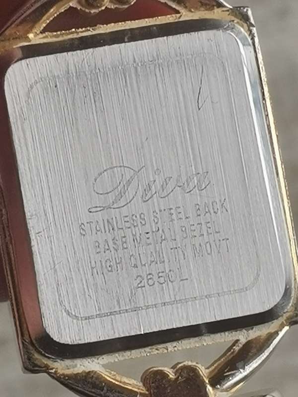 ELEGANT LADIES DIVA WATCH IN EXCELLENT WORKING CONDITION