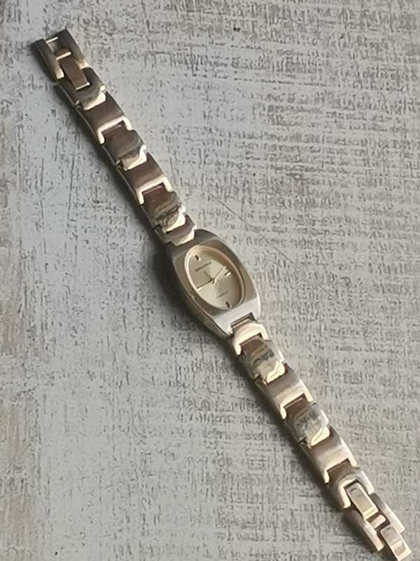 CLASSY LADIES LAMONTRE WATCH IN EXCELLENT WORKING CONDITION