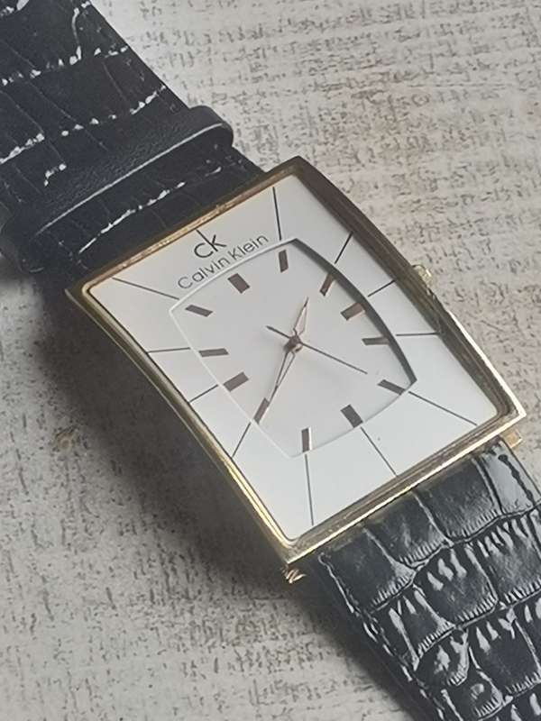 MENS CALVIN KLEIN HUGE 45MM DIAL WATCH IN EXCELLENT WORKING CONDITION