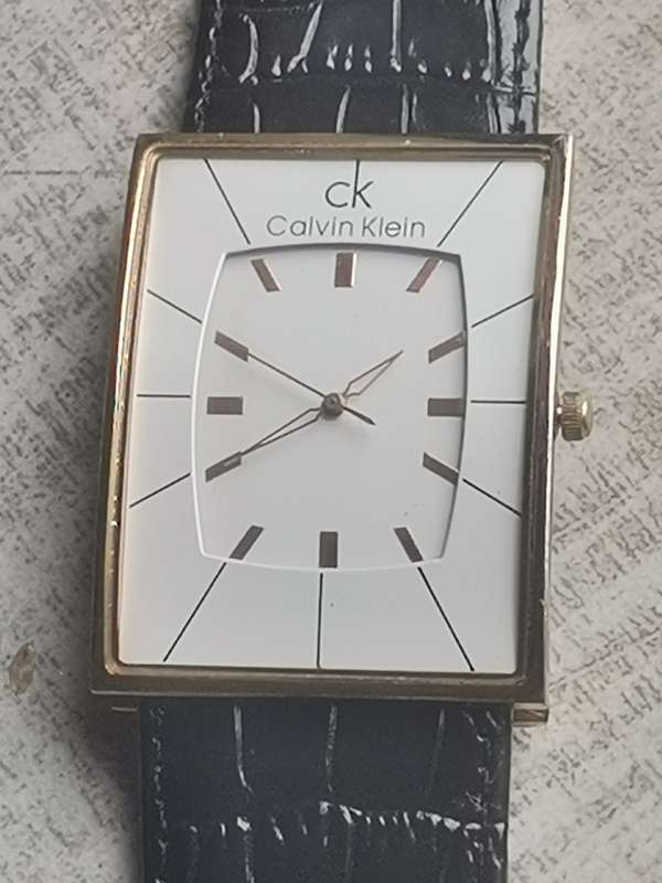 MENS CALVIN KLEIN HUGE 45MM DIAL WATCH IN EXCELLENT WORKING CONDITION