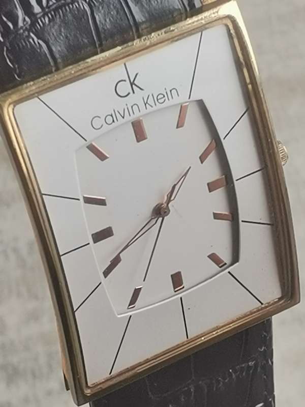 MENS CALVIN KLEIN HUGE 45MM DIAL WATCH IN EXCELLENT WORKING CONDITION