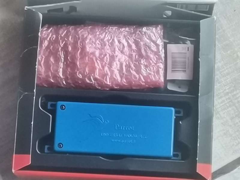 PARROT CK3000 EVOLUTION BLUETOOTH HANDS-FREE CAR KIT UNUSED IN BOX