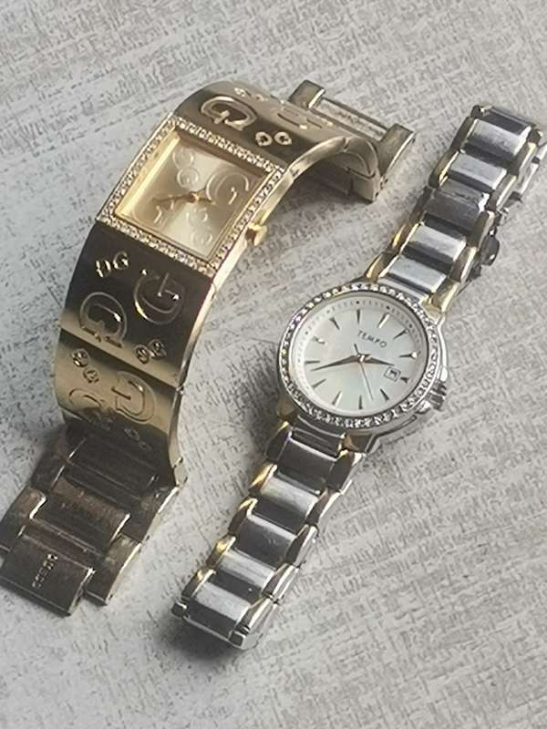 STUNNING AND ELEGANT LADIES GUESS AND TEMPO MOTHER OF PEARL WATCHES IN EXCELLENT WORKING CONDITION