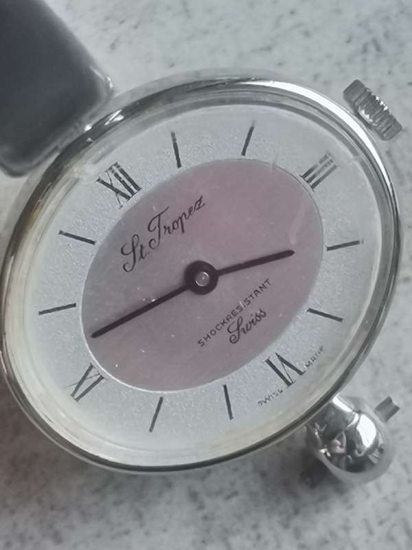 VINTAGE ST. TROPEZ LADIES SWISS WATCH - NEEDS SERVICE OR REPAIRS