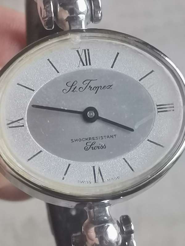 VINTAGE ST. TROPEZ LADIES SWISS WATCH - NEEDS SERVICE OR REPAIRS