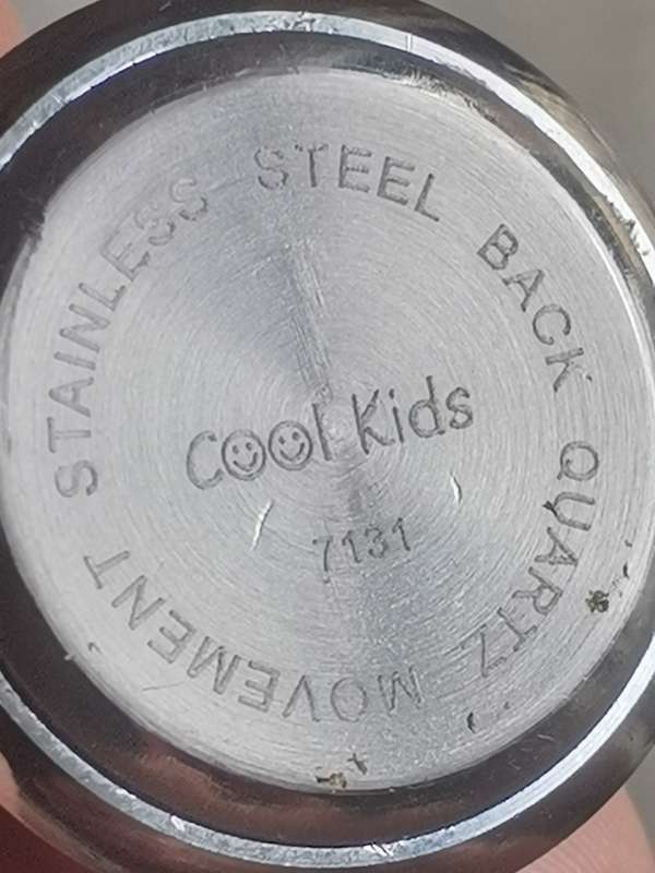 COOL KIDS UNISEX KIDDIES WATCH IN EXCELLENT WORKING CONDITION