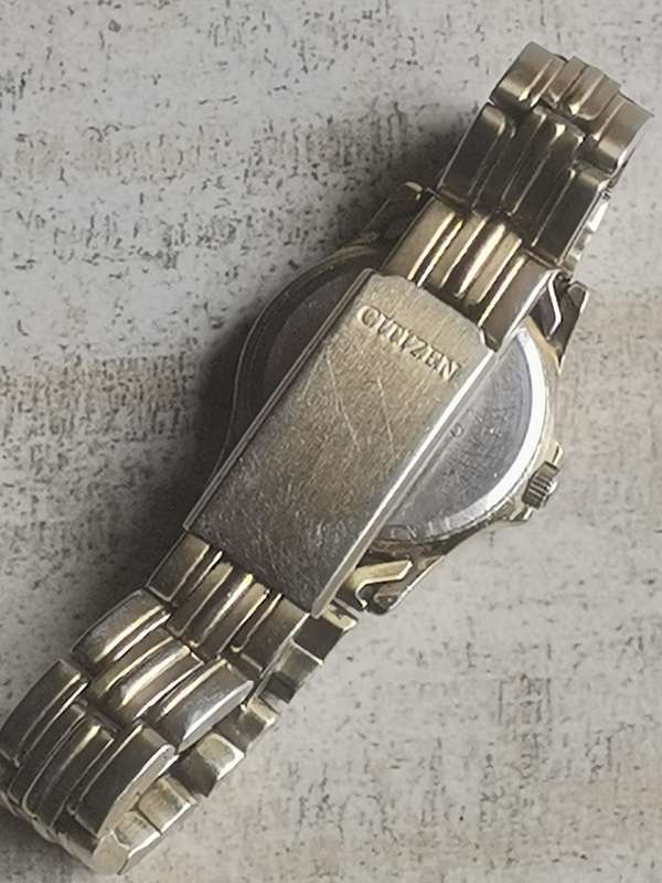 CITIZEN LADIES GOLD PLATED WATCH IN EXCELLENT WORKING CONDITION