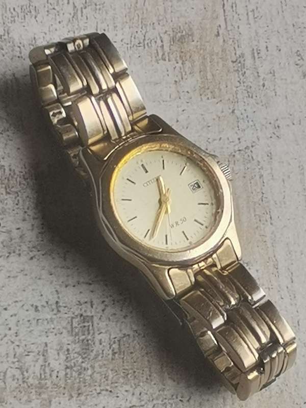 CITIZEN LADIES GOLD PLATED WATCH IN EXCELLENT WORKING CONDITION