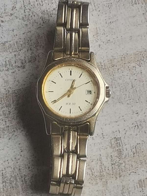 CITIZEN LADIES GOLD PLATED WATCH IN EXCELLENT WORKING CONDITION
