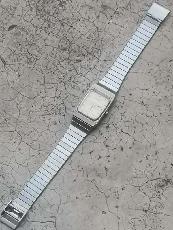 VINTAGE MENS/UNISEX CONDOR SWISS MADE WATCH IN EXCELLENT WORKING CONDITION