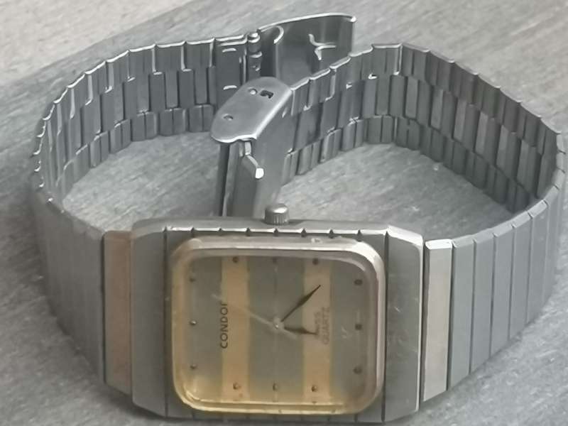 VINTAGE MENS/UNISEX CONDOR SWISS MADE WATCH IN EXCELLENT WORKING CONDITION