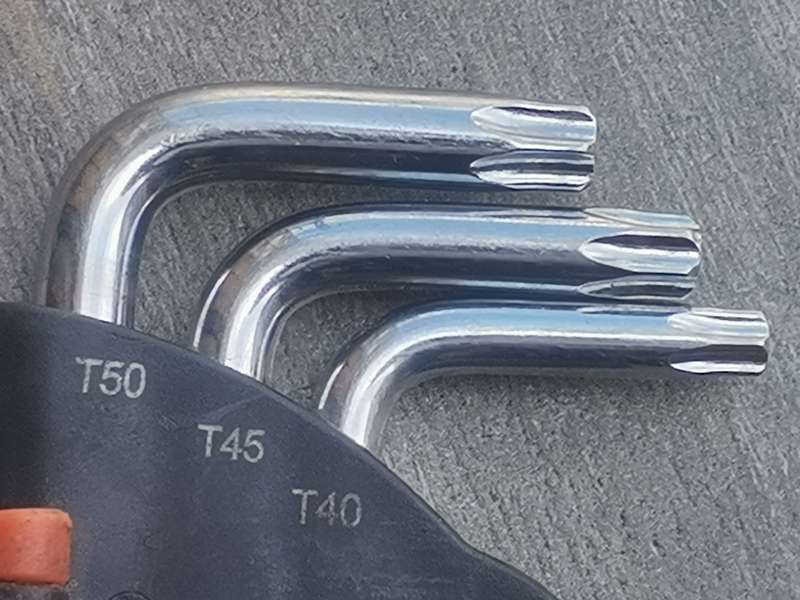 NEW SHIND 9 PIECE SPLINE/WRENCH SET